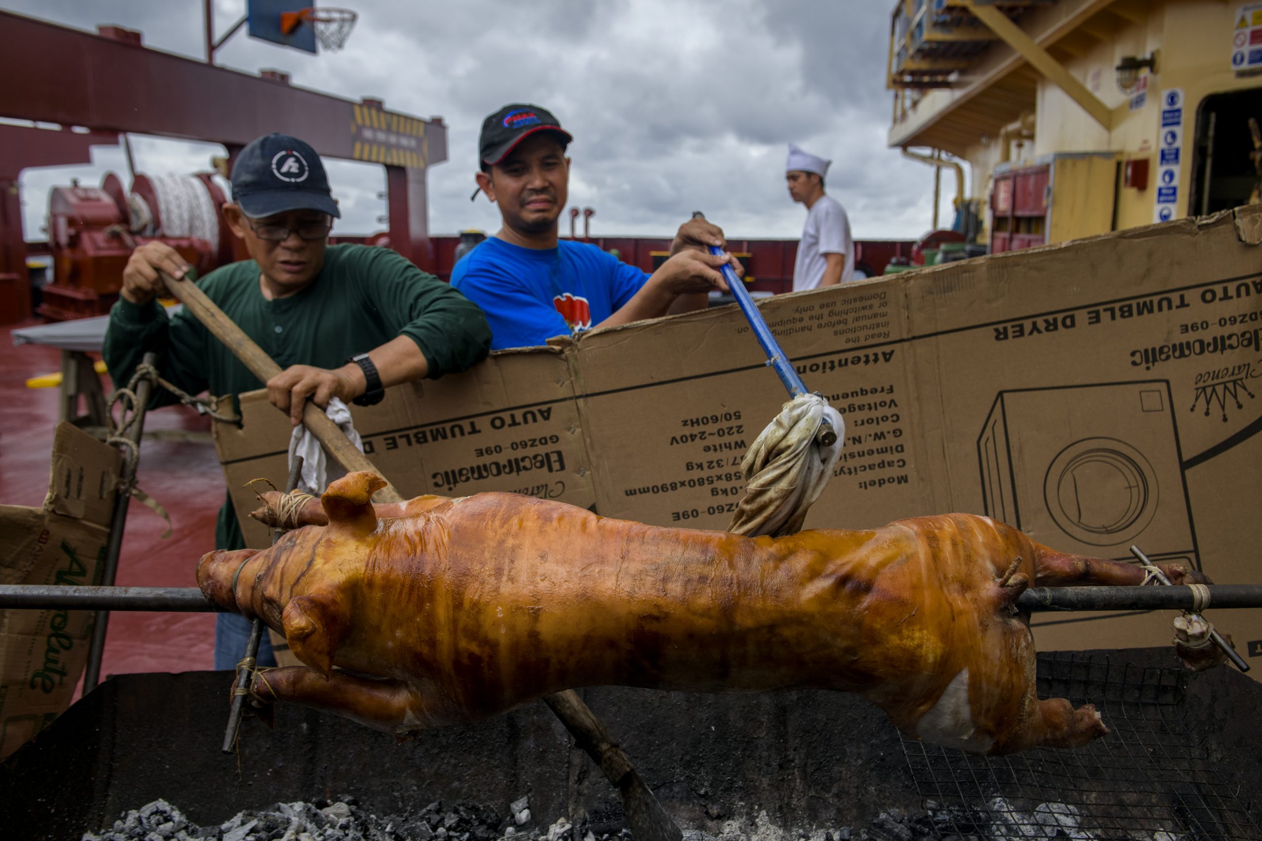 PHILIPPINES-SHIPPING-LABORERS